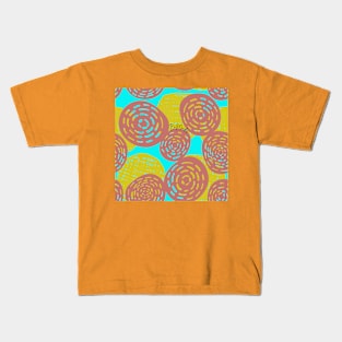 circling in circle Kids T-Shirt